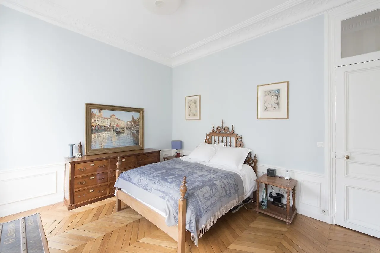 Veeve - Duplex Near Trocadero Apartment Paris